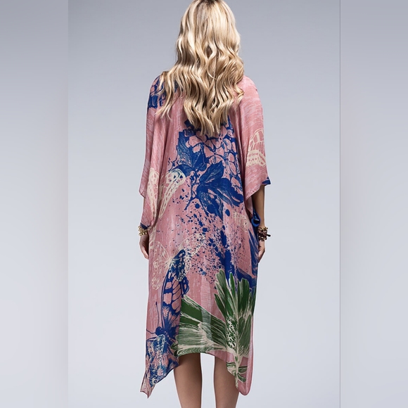 Flower Bouquet & Butterfly Print Kimono - Lightweight Silky Material - Picture 2 of 5